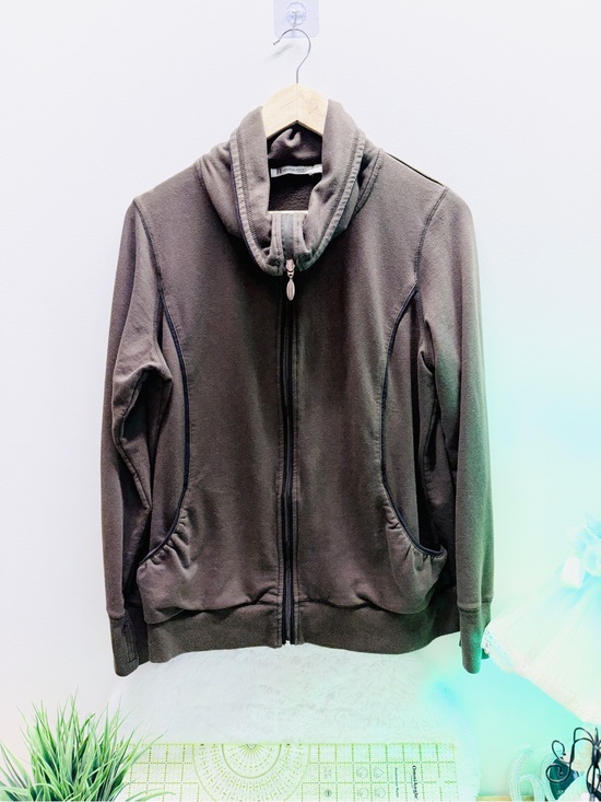 Sweaters - 48% Cotton Dark Olive Zip-Up Sweater w/Thumb Holes & Pockets Cabinets Staple 🏡
